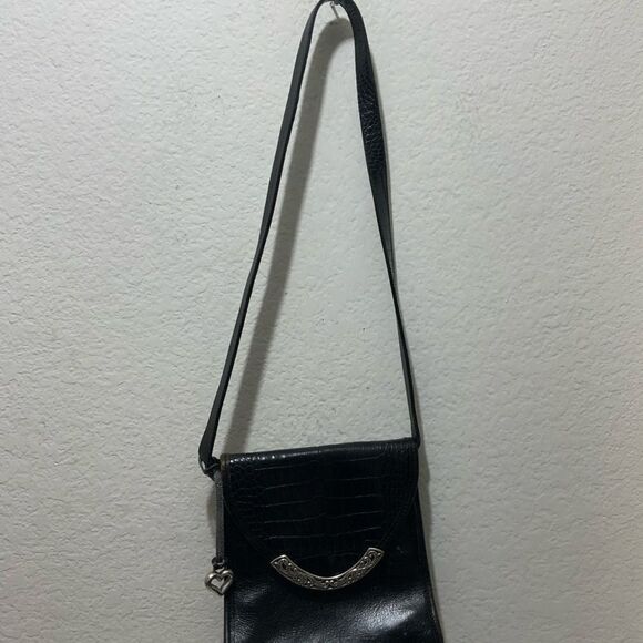 Vintage BRIGHTON  Black Croc Embossed Leather Bucket Flap Crossbody Bag - Picture 2 of 16